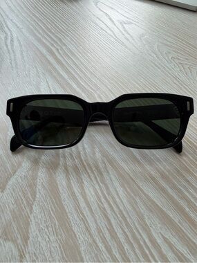 Black Otis Rectangular unisex Sunglasses with grey polar lenses